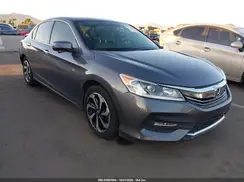 1HGCR2F7XHA068879 2017 HONDA ACCORD