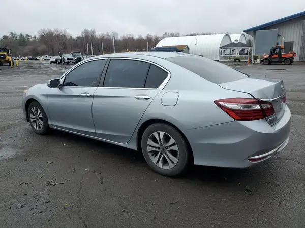 1HGCR2F7XHA074293 2017 HONDA ACCORD - Image 2