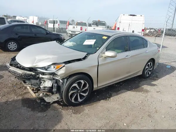 1HGCR2F7XHA084127 2017 HONDA ACCORD - Image 2