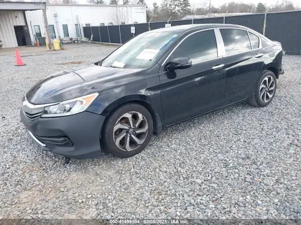 1HGCR2F7XHA097542 2017 HONDA ACCORD - Image 2