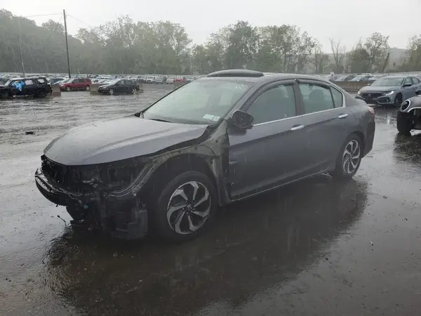1HGCR2F7XHA105672 2017 HONDA ACCORD - Image 1