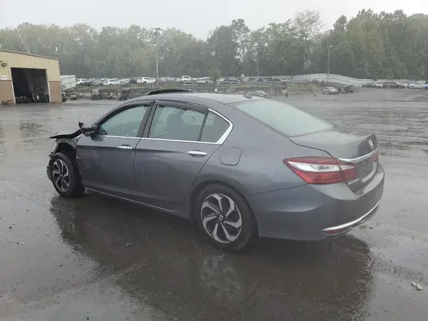 1HGCR2F7XHA105672 2017 HONDA ACCORD - Image 2