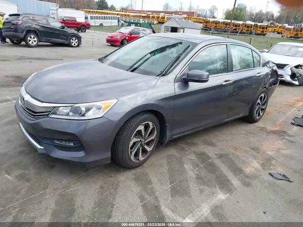 1HGCR2F7XHA120754 2017 HONDA ACCORD - Image 2