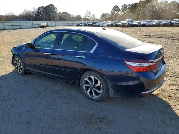 1HGCR2F7XHA128577 2017 HONDA ACCORD - Image 2