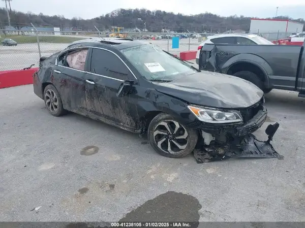 1HGCR2F7XHA144827 2017 HONDA ACCORD - Image 1