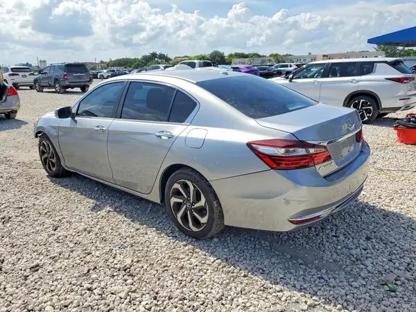 1HGCR2F7XHA187967 2017 HONDA ACCORD - Image 2