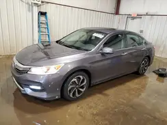 1HGCR2F7XHA192084 2017 HONDA ACCORD