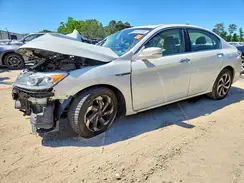 1HGCR2F7XHA226301 2017 HONDA ACCORD