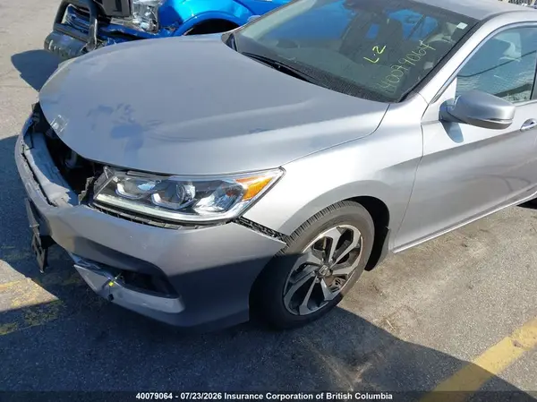 1HGCR2F7XHA804638 2017 HONDA ACCORD - Image 2