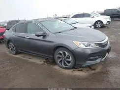 1HGCR2F80GA033243 2016 HONDA ACCORD
