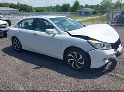 1HGCR2F80GA136422 2016 HONDA ACCORD