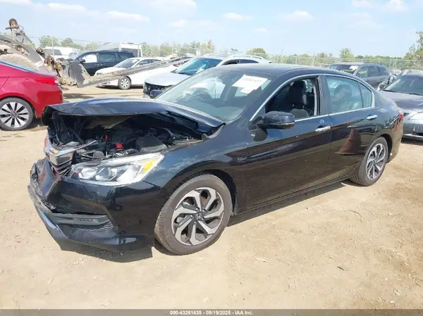 1HGCR2F80HA034202 2017 HONDA ACCORD - Image 2