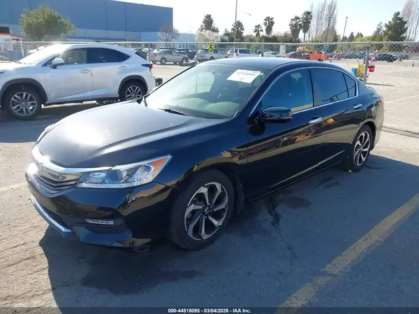 1HGCR2F80HA035687 2017 HONDA ACCORD - Image 2