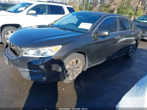 1HGCR2F80HA043210 2017 HONDA ACCORD - Image 2