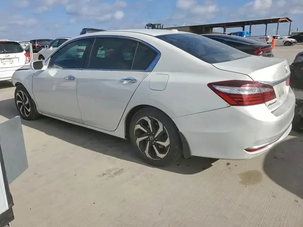 1HGCR2F80HA101414 2017 HONDA ACCORD - Image 2