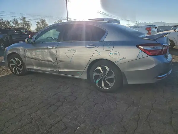 1HGCR2F80HA130444 2017 HONDA ACCORD - Image 2