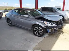 1HGCR2F80HA137491 2017 HONDA ACCORD