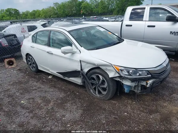 1HGCR2F80HA144229 2017 HONDA ACCORD - Image 1