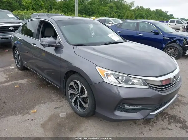 1HGCR2F80HA209449 2017 HONDA ACCORD - Image 1
