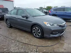 1HGCR2F80HA251684 2017 HONDA ACCORD