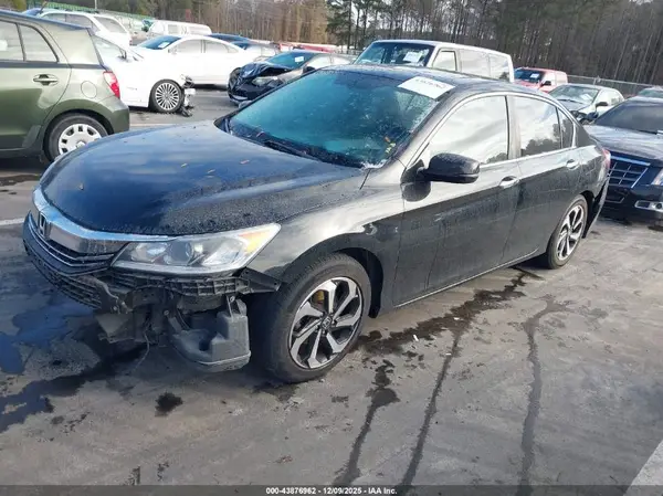 1HGCR2F81GA001143 2016 HONDA ACCORD - Image 2