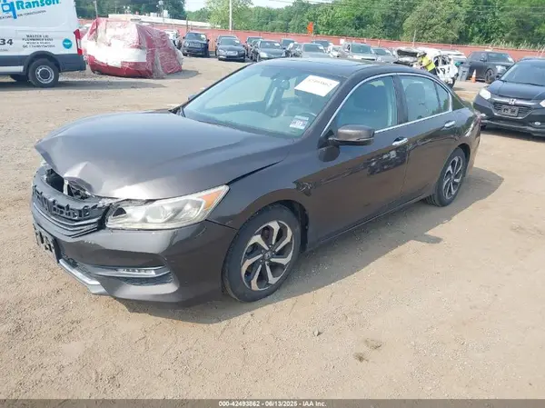 1HGCR2F81GA046874 2016 HONDA ACCORD - Image 2