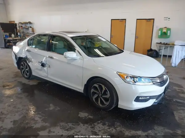1HGCR2F81GA056577 2016 HONDA ACCORD - Image 1