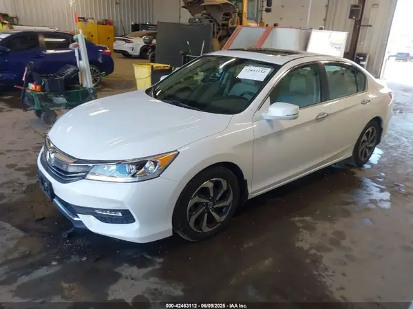 1HGCR2F81GA056577 2016 HONDA ACCORD - Image 2