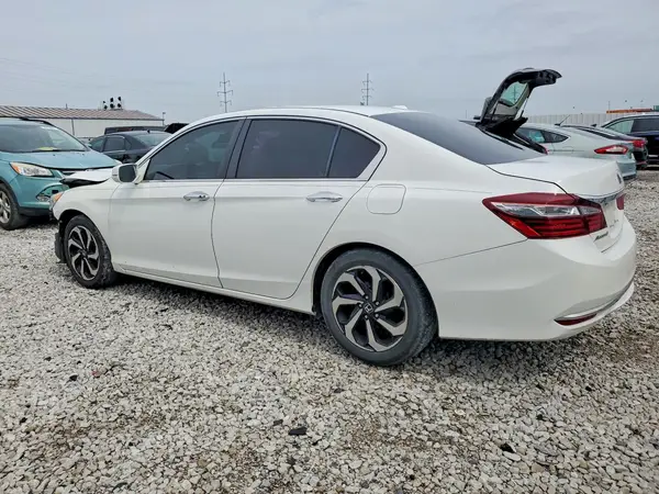 1HGCR2F81GA065604 2016 HONDA ACCORD - Image 2