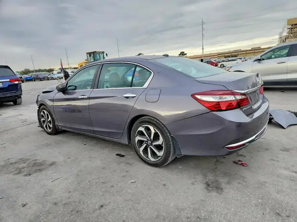 1HGCR2F81GA073217 2016 HONDA ACCORD - Image 2