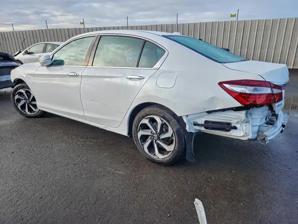 1HGCR2F81GA077073 2016 HONDA ACCORD - Image 2