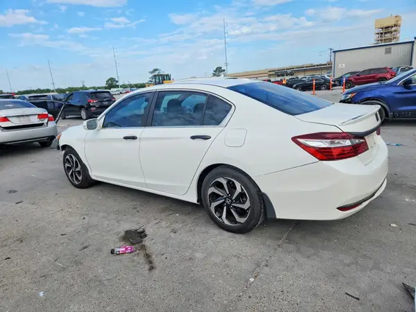 1HGCR2F81GA130516 2016 HONDA ACCORD - Image 2