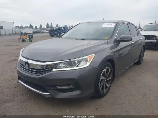 1HGCR2F81GA170417 2016 HONDA ACCORD - Image 2