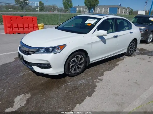 1HGCR2F81GA178856 2016 HONDA ACCORD - Image 2