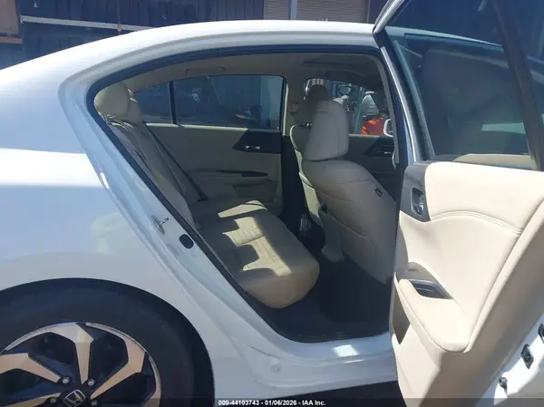 1HGCR2F81HA023161 2017 HONDA ACCORD - Image 8