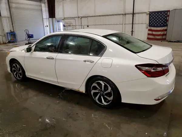 1HGCR2F81HA024259 2017 HONDA ACCORD - Image 2