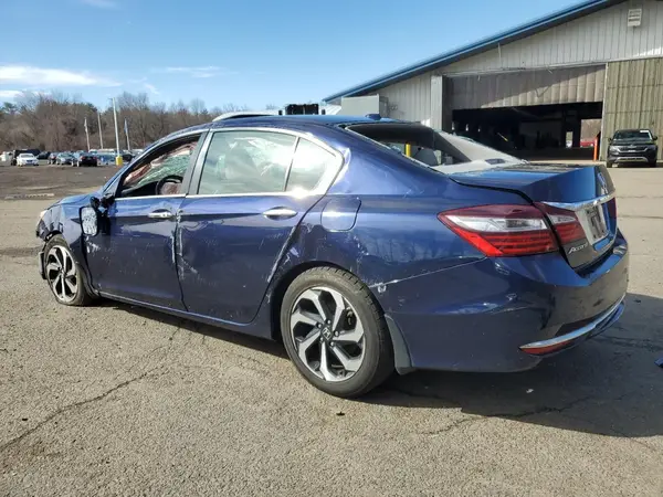 1HGCR2F81HA031888 2017 HONDA ACCORD - Image 2
