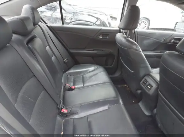 1HGCR2F81HA035813 2017 HONDA ACCORD - Image 8