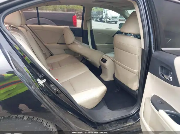1HGCR2F81HA084154 2017 HONDA ACCORD - Image 8