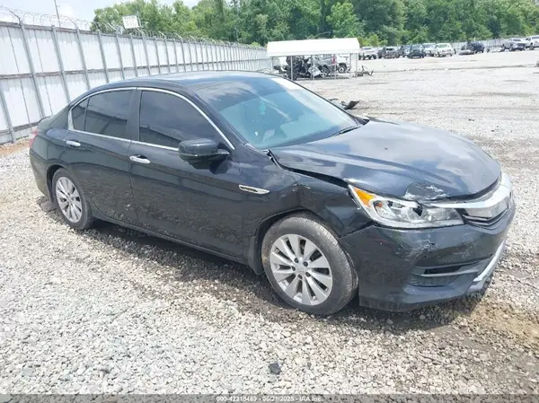 1HGCR2F81HA096126 2017 HONDA ACCORD - Image 1