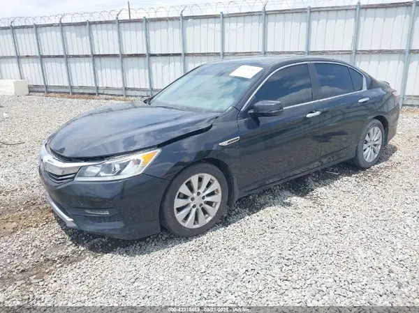 1HGCR2F81HA096126 2017 HONDA ACCORD - Image 2