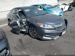 1HGCR2F81HA100630 2017 HONDA ACCORD