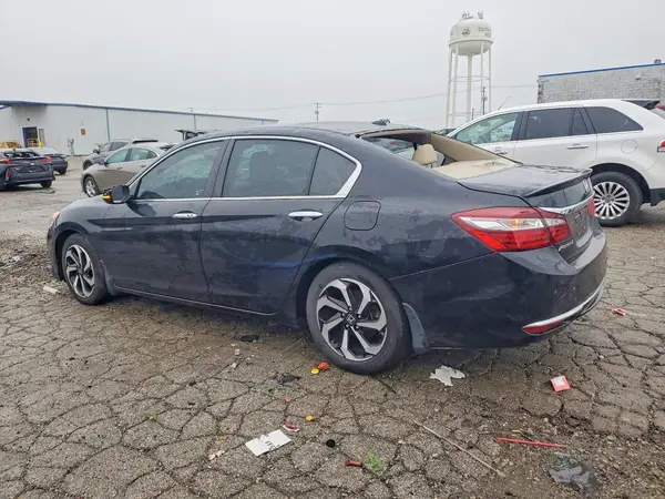 1HGCR2F81HA101826 2017 HONDA ACCORD - Image 2