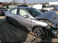 1HGCR2F81HA106329 2017 HONDA ACCORD