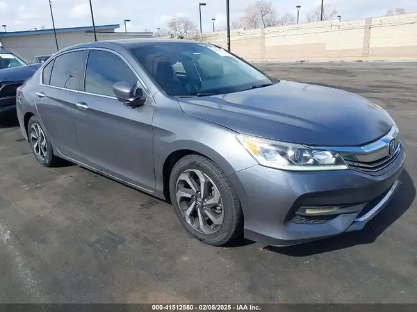 1HGCR2F81HA119811 2017 HONDA ACCORD - Image 1