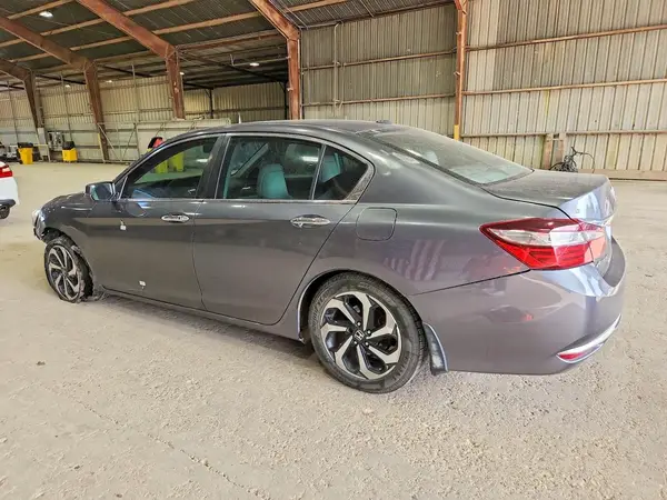 1HGCR2F81HA137600 2017 HONDA ACCORD - Image 2