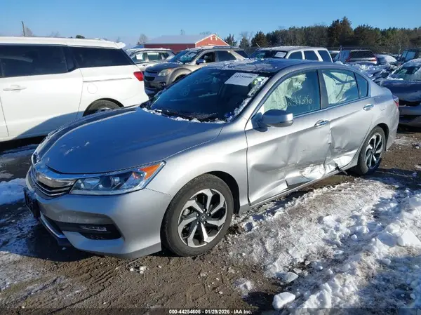 1HGCR2F81HA140111 2017 HONDA ACCORD - Image 2