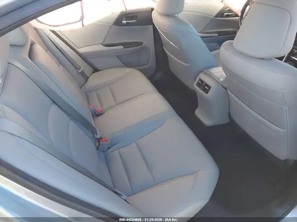 1HGCR2F81HA140111 2017 HONDA ACCORD - Image 8
