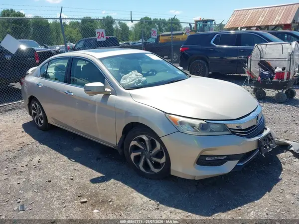 1HGCR2F81HA145602 2017 HONDA ACCORD - Image 1