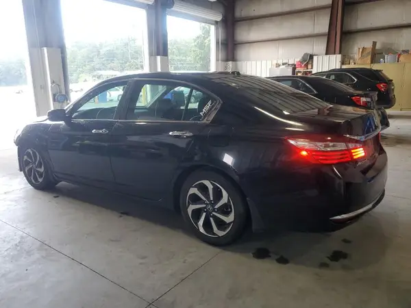 1HGCR2F81HA181550 2017 HONDA ACCORD - Image 2